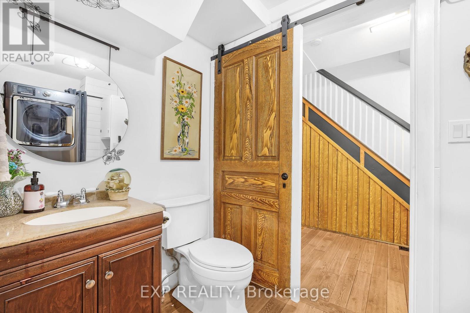 20 Elgin Street S, Halton Hills, Ontario  L7J 2B3 - Photo 12 - W12492622