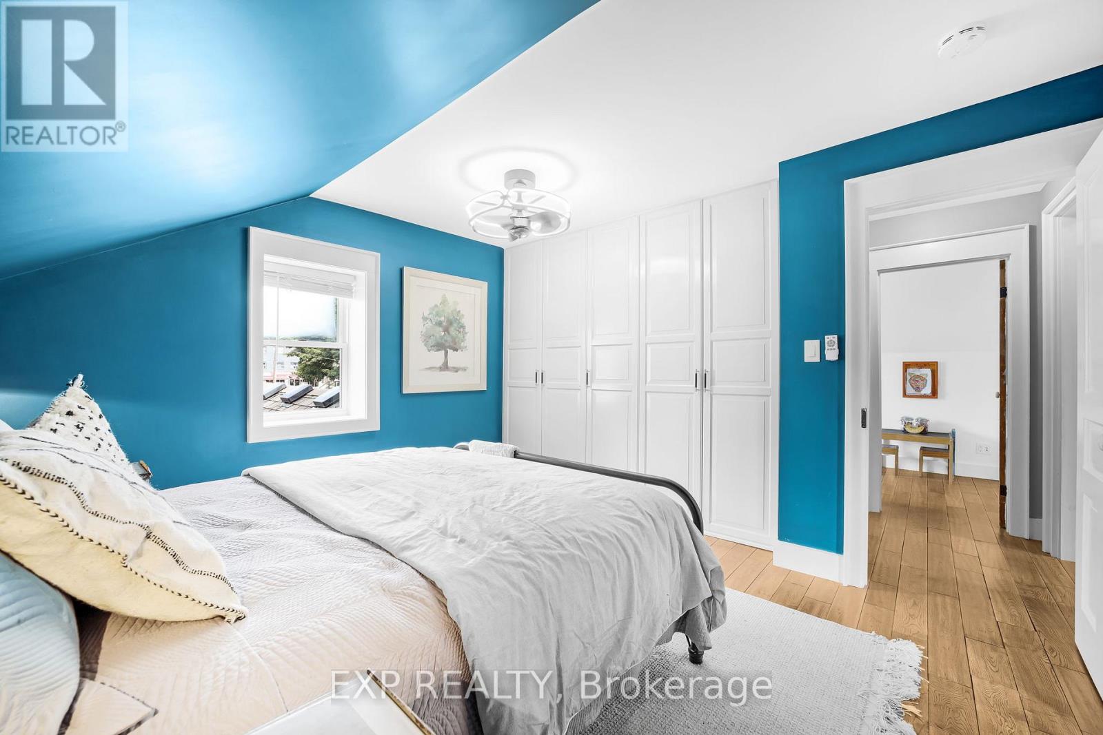 20 Elgin Street S, Halton Hills, Ontario  L7J 2B3 - Photo 30 - W12492622