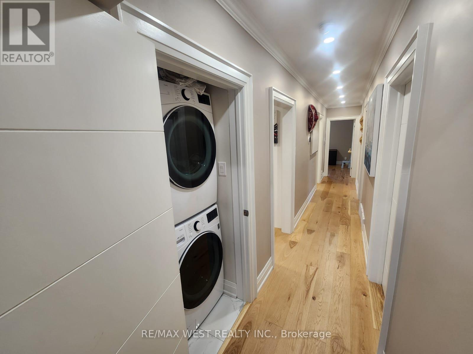 Main Floor - 44 Landron Crescent, Toronto, Ontario  M9P 1K7 - Photo 21 - W12492646