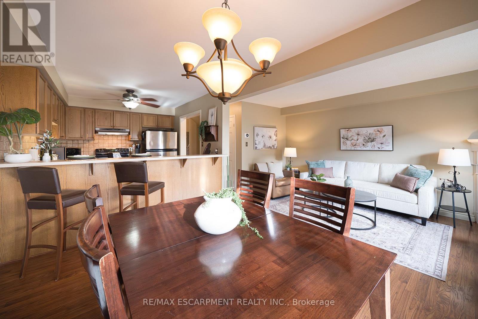 4106 Kryzan Drive, Burlington, Ontario  L7M 4Z5 - Photo 10 - W12492668