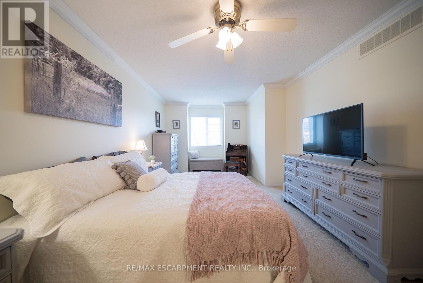 4106 Kryzan Drive, Burlington, Ontario  L7M 4Z5 - Photo 18 - W12492668