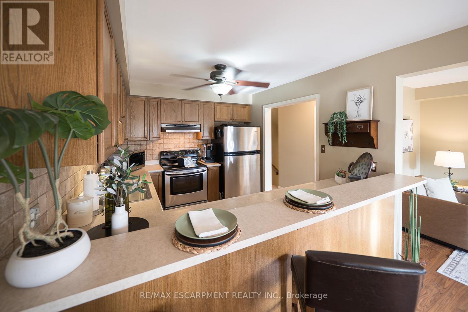 4106 Kryzan Drive, Burlington, Ontario  L7M 4Z5 - Photo 8 - W12492668