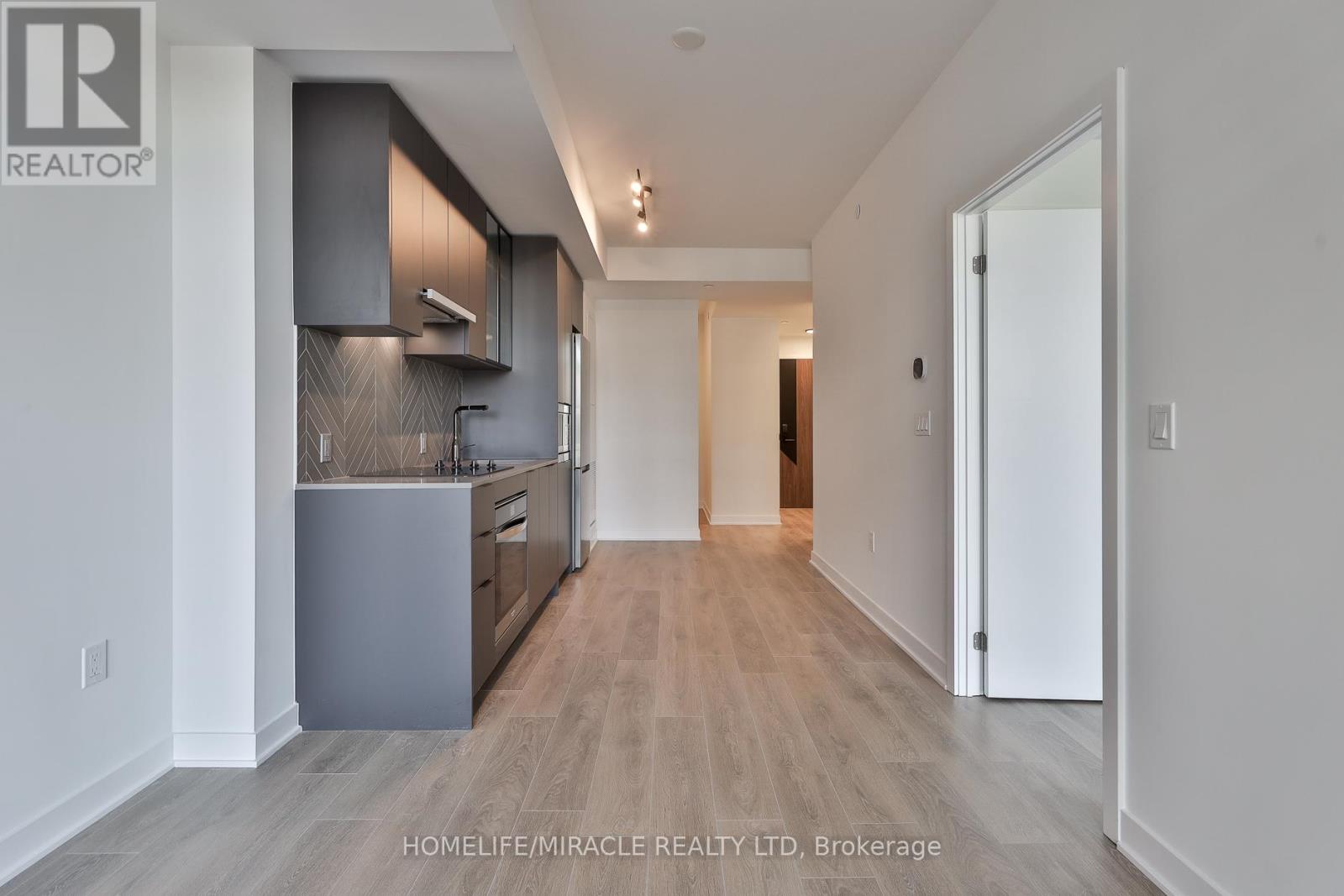 317 - 1007 The Queensway, Toronto, Ontario  M8Z 0C6 - Photo 12 - W12492698