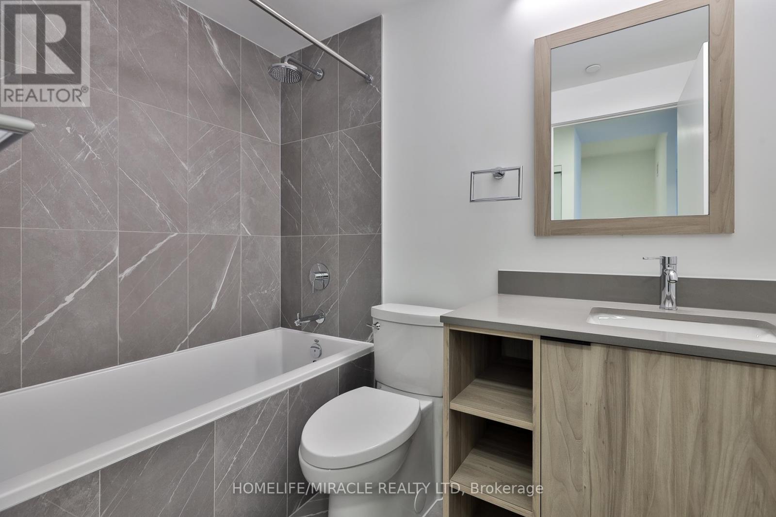 317 - 1007 The Queensway, Toronto, Ontario  M8Z 0C6 - Photo 4 - W12492698