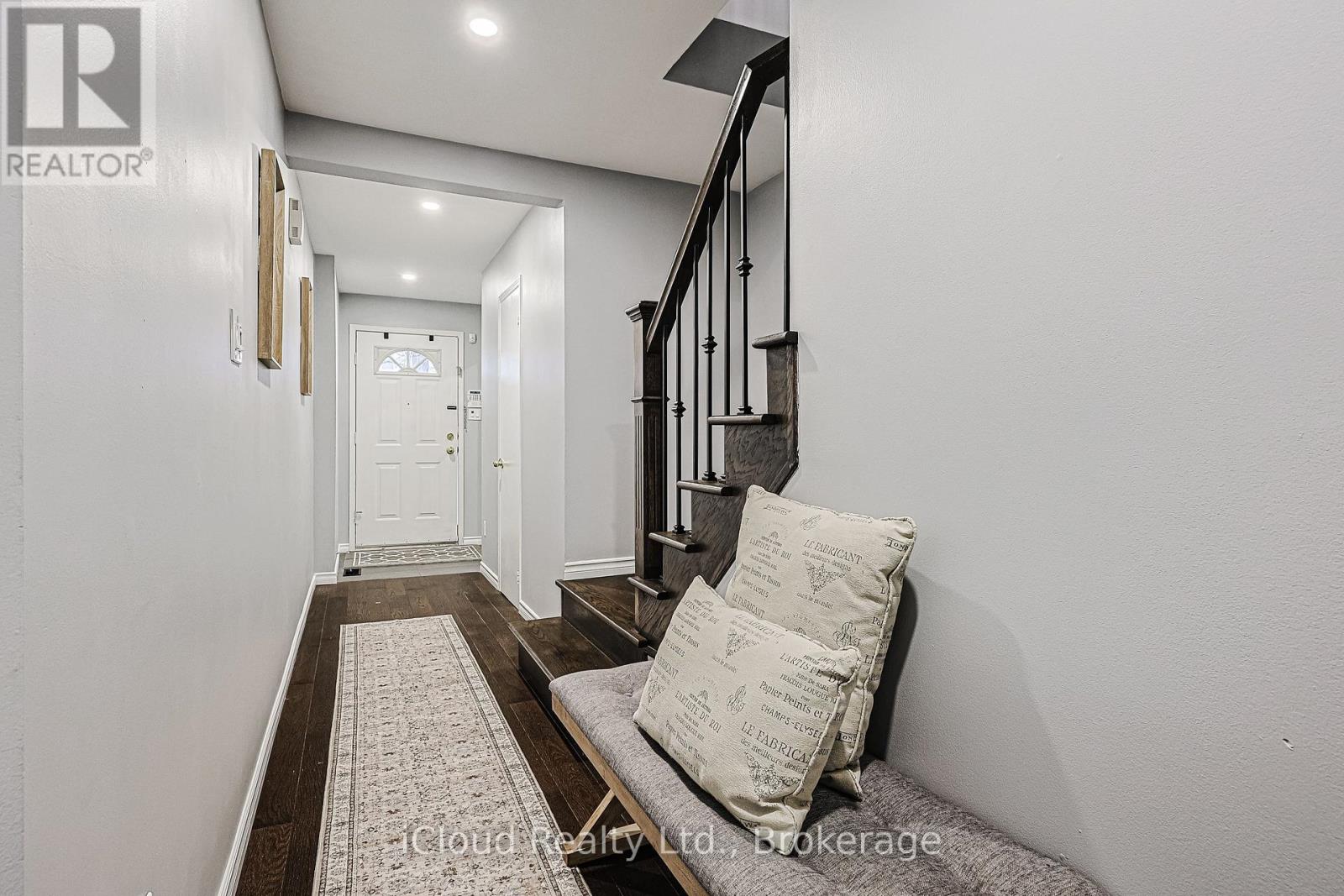 30 - 5958 Greensboro Drive, Mississauga, Ontario  L5M 5Z9 - Photo 5 - W12492756