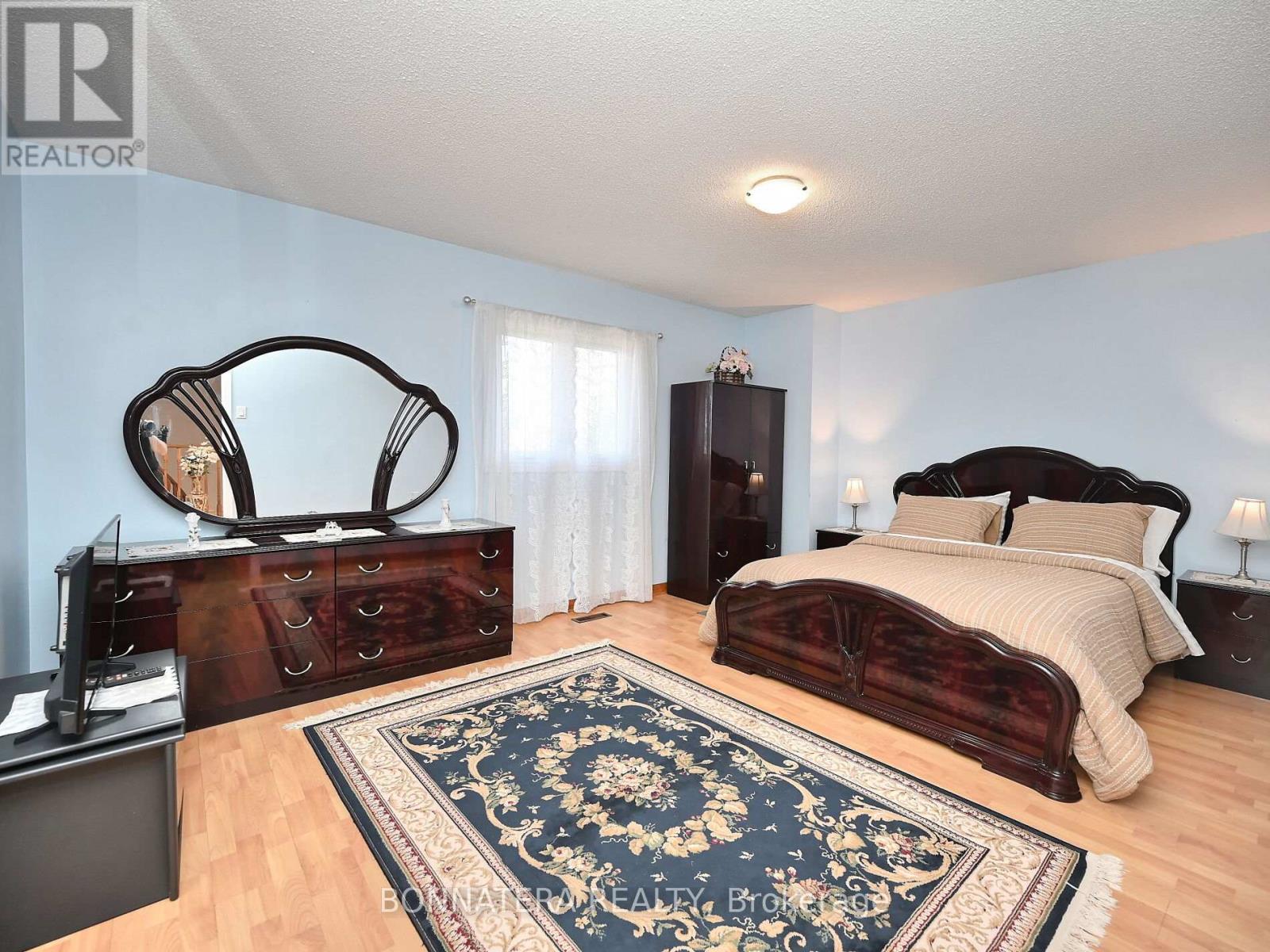 4445 Guildwood Way, Mississauga, Ontario  L5R 2B4 - Photo 31 - W12492766