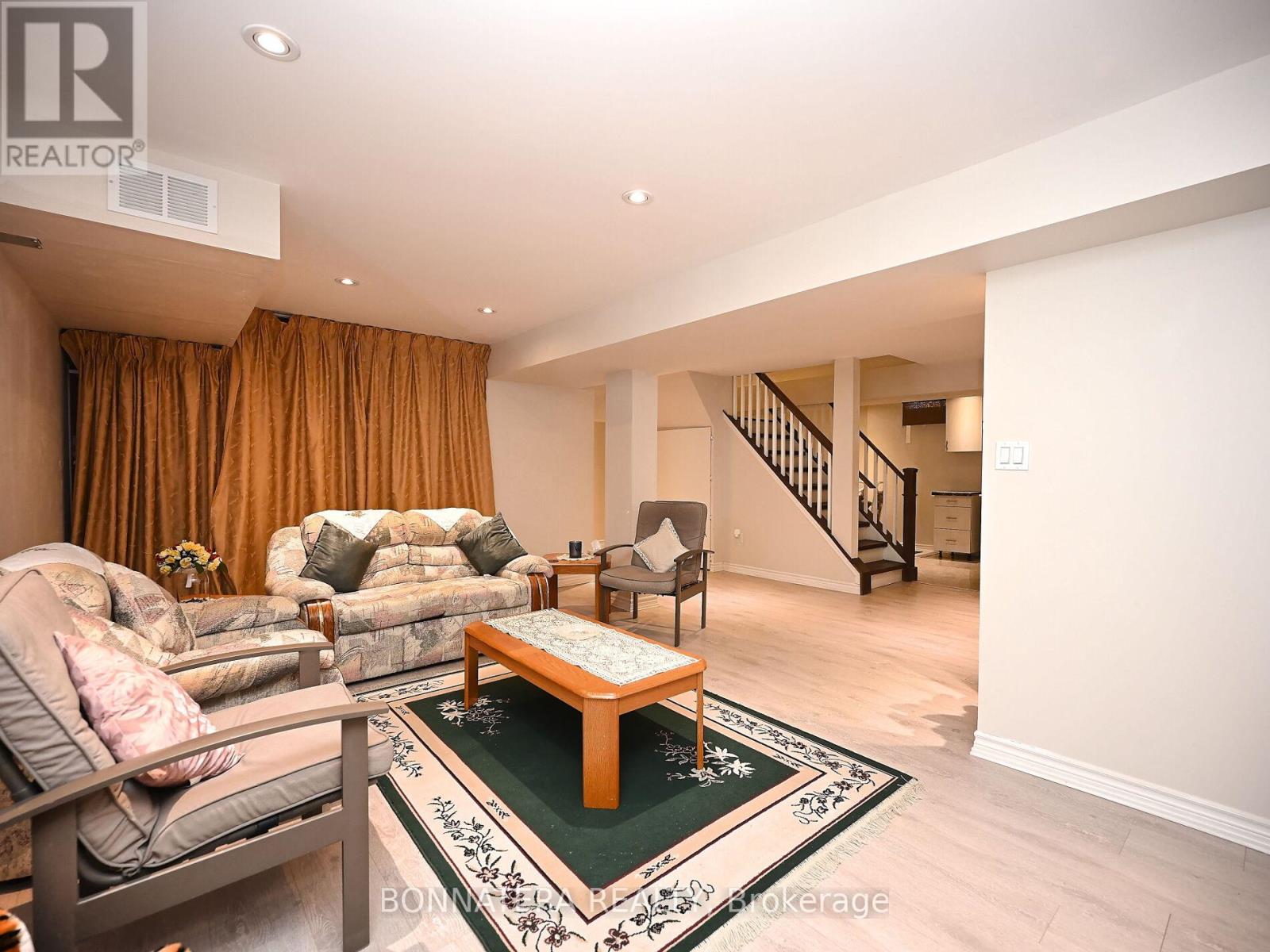 4445 Guildwood Way, Mississauga, Ontario  L5R 2B4 - Photo 40 - W12492766