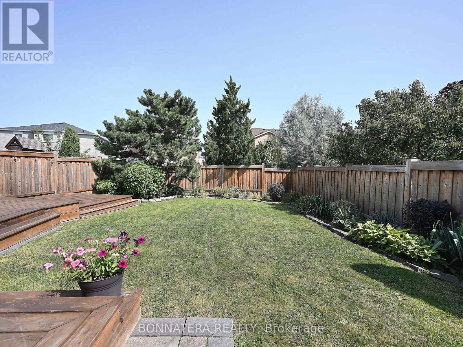 4445 Guildwood Way, Mississauga, Ontario  L5R 2B4 - Photo 48 - W12492766