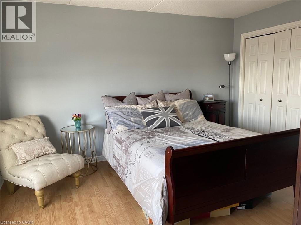 4003 Kilmer Drive Unit# 301, Burlington, Ontario  L7M 4M1 - Photo 2 - 40784531