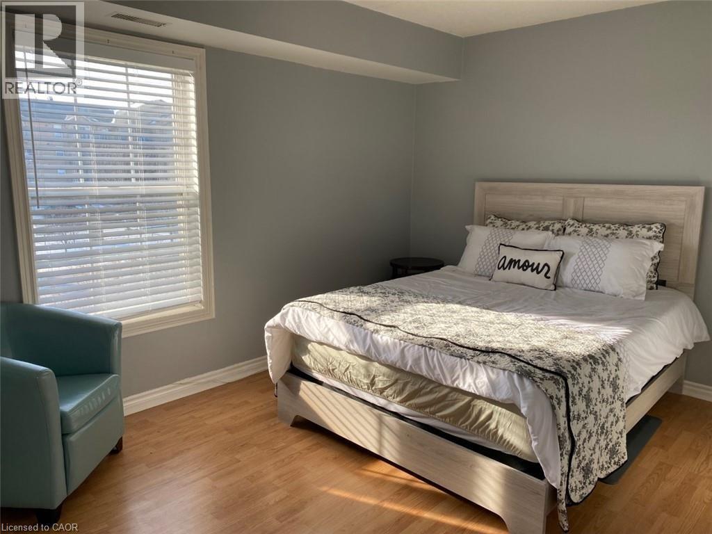 4003 Kilmer Drive Unit# 301, Burlington, Ontario  L7M 4M1 - Photo 4 - 40784531