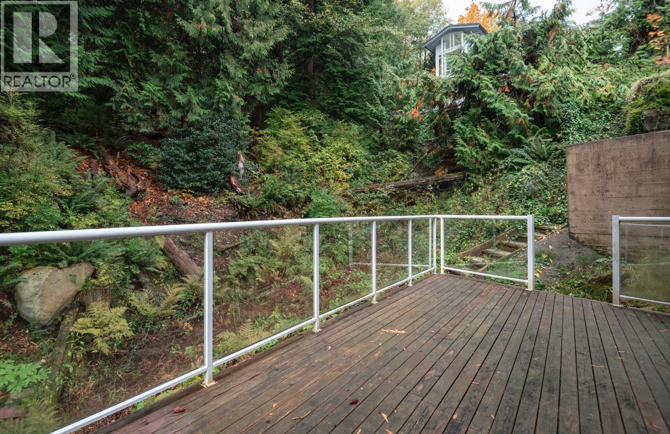 2572 Westhill Close, West Vancouver, British Columbia  V7S 3E6 - Photo 39 - R3063214