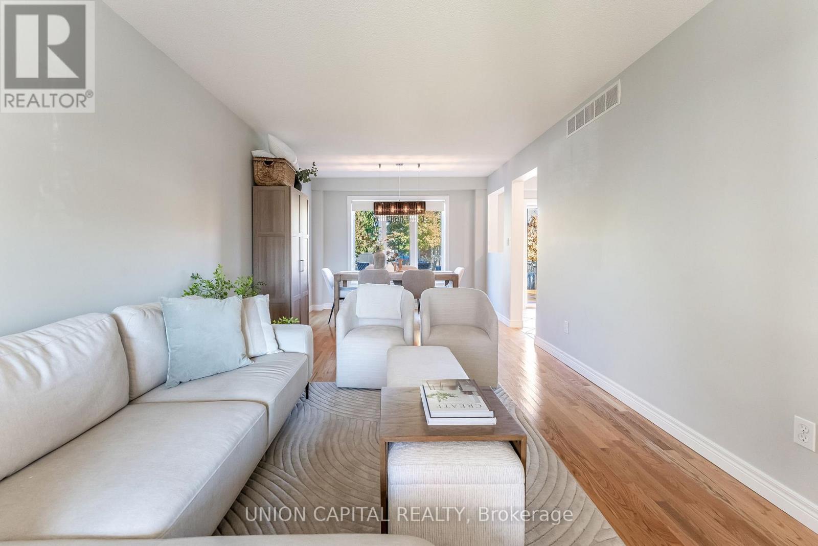 28 Lang Court, Kawartha Lakes, Ontario  K9V 6E5 - Photo 5 - X12492590