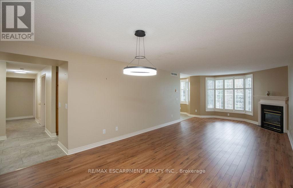 202 - 990 Golf Links Road, Hamilton, Ontario  L9K 1J8 - Photo 35 - X12492670