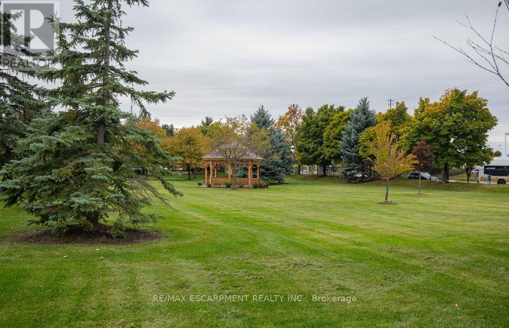 202 - 990 Golf Links Road, Hamilton, Ontario  L9K 1J8 - Photo 7 - X12492670