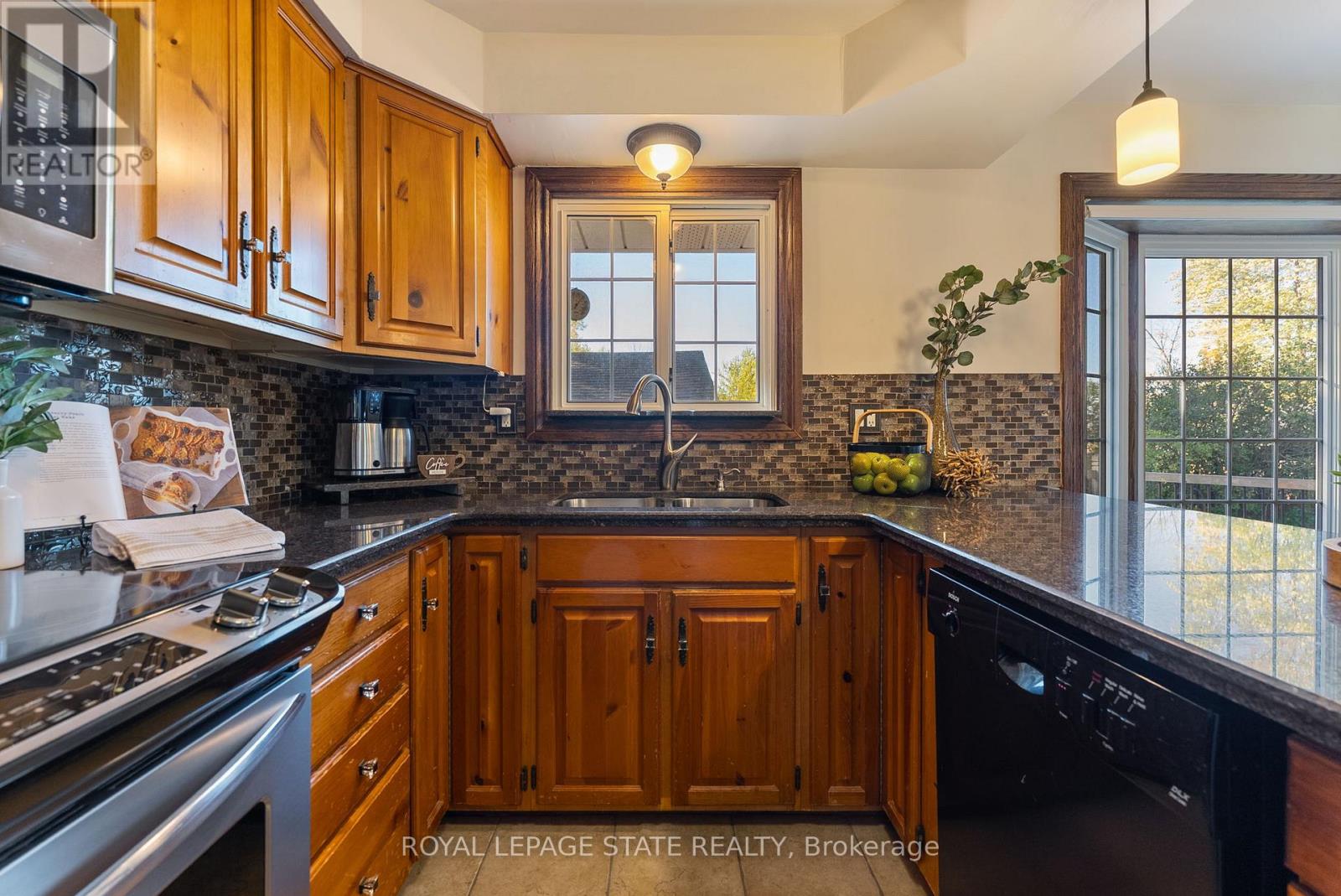 5187 White Church Road E, Hamilton, Ontario  L0R 1W0 - Photo 10 - X12492784