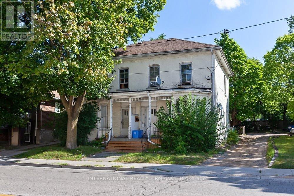 226 Richmond Street, London East, Ontario  N6B 2H6 - Photo 8 - X12492818