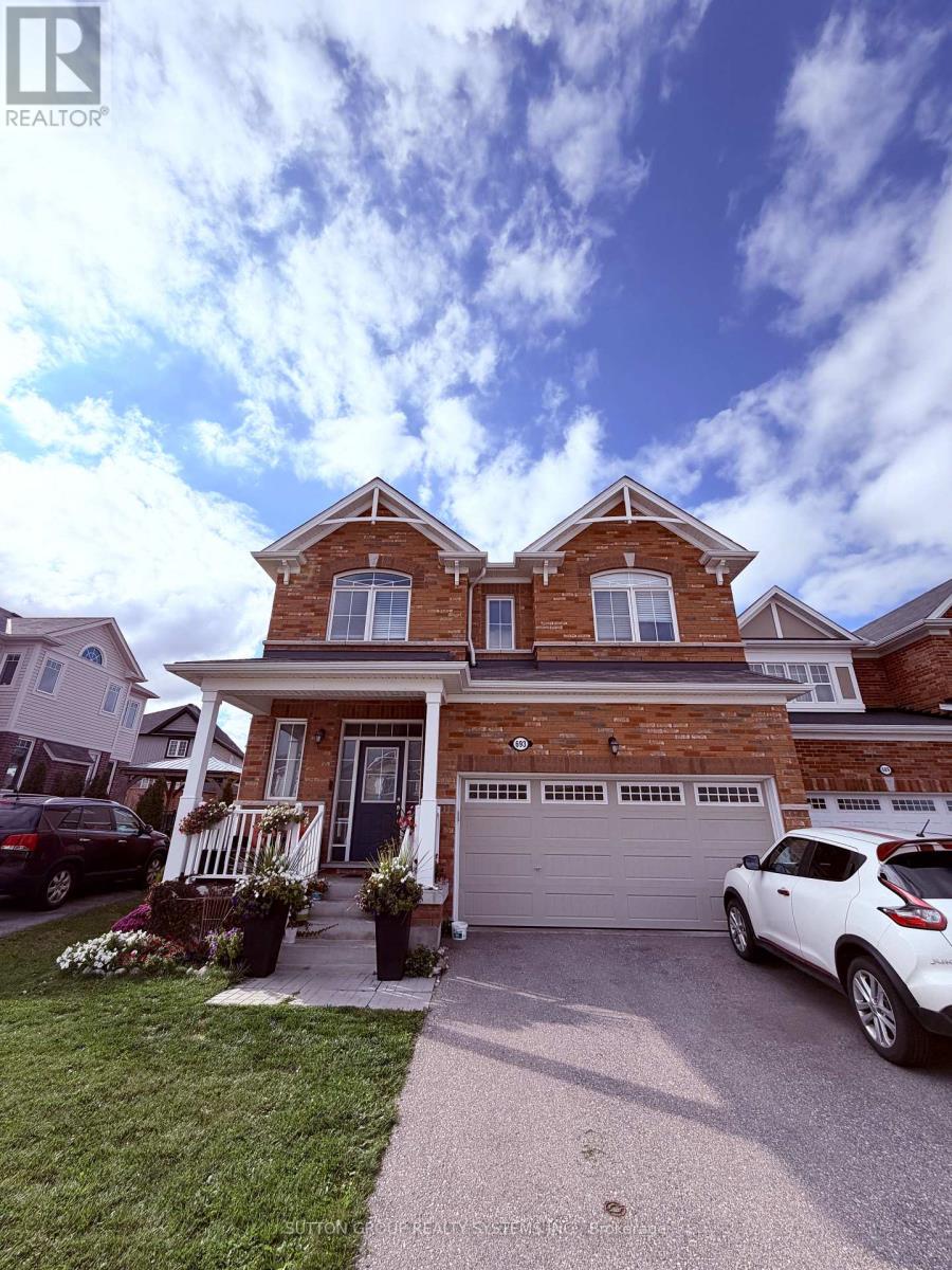 693 DOON SOUTH DRIVE, Kitchener, Ontario