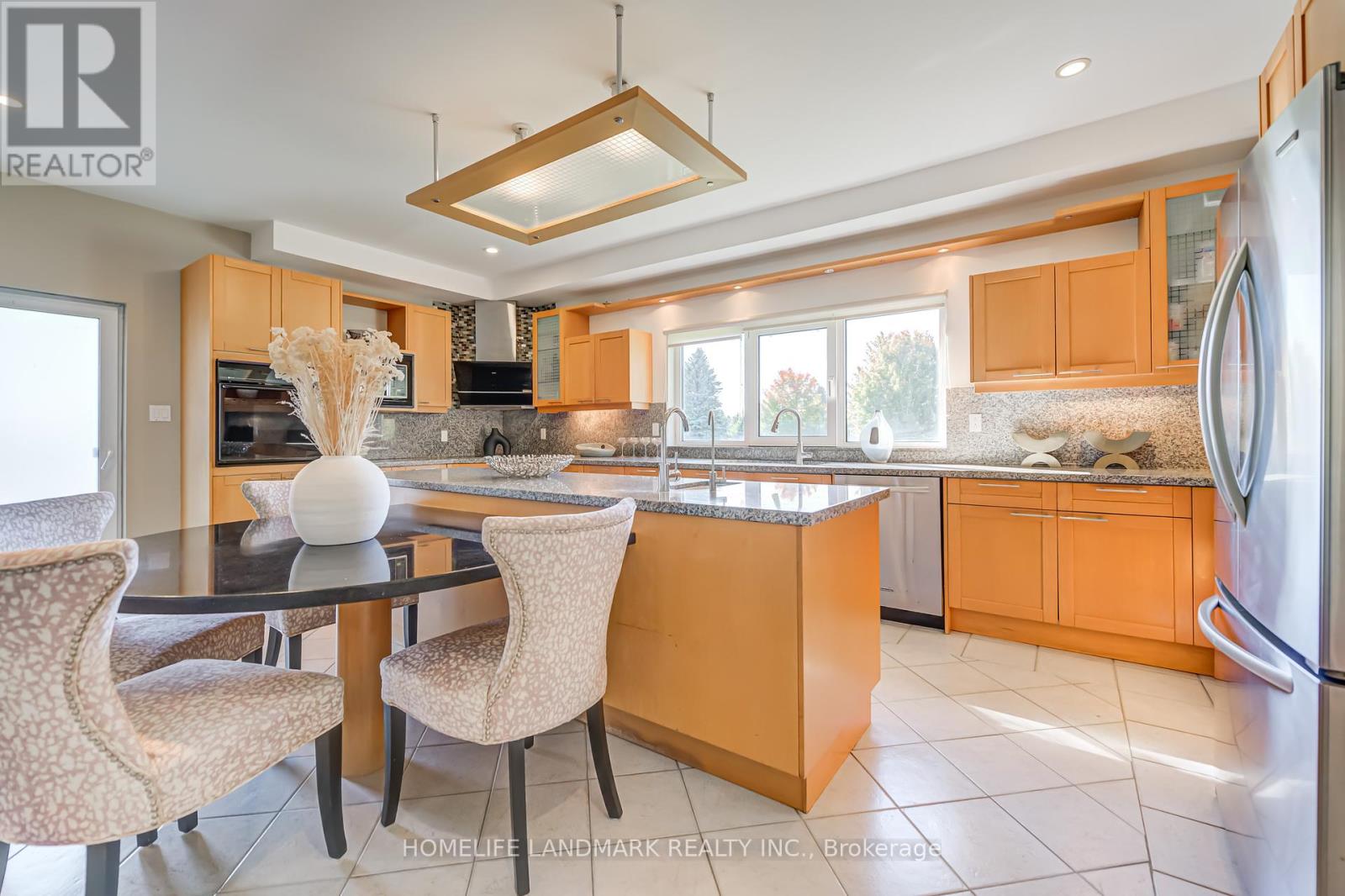 2477 Hornes Road, East Gwillimbury, Ontario  L0G 1R0 - Photo 22 - N12443644