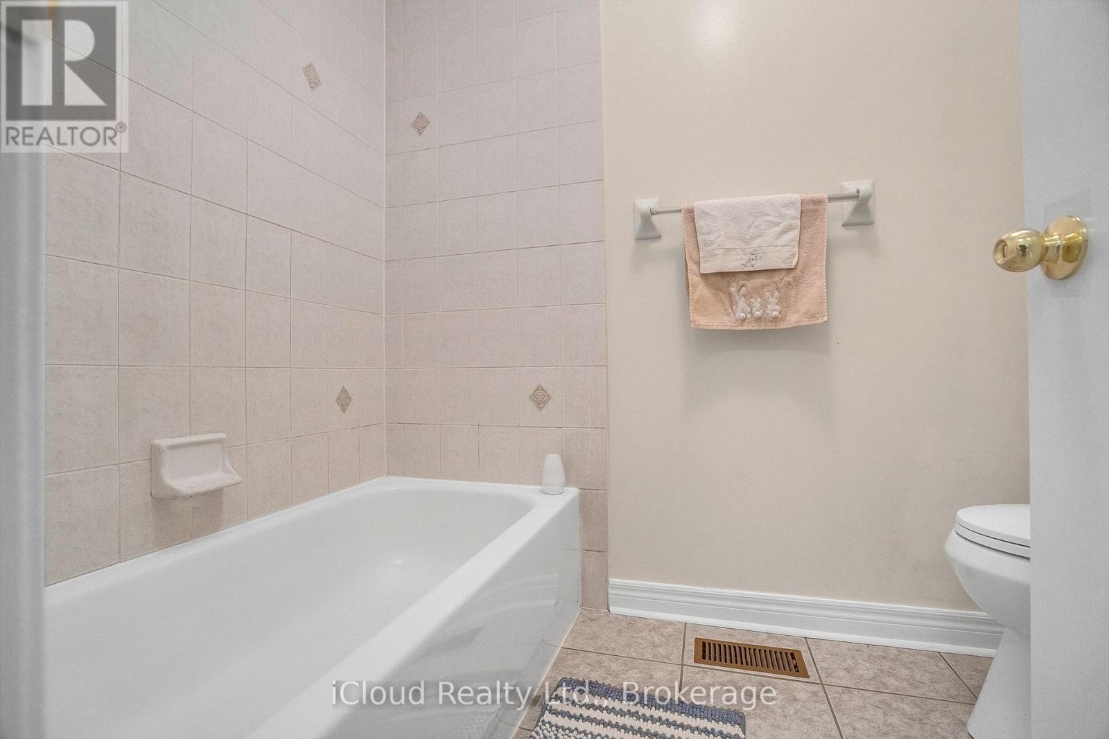 18 Daiseyfield Crescent, Vaughan, Ontario  L4H 2T9 - Photo 36 - N12492608