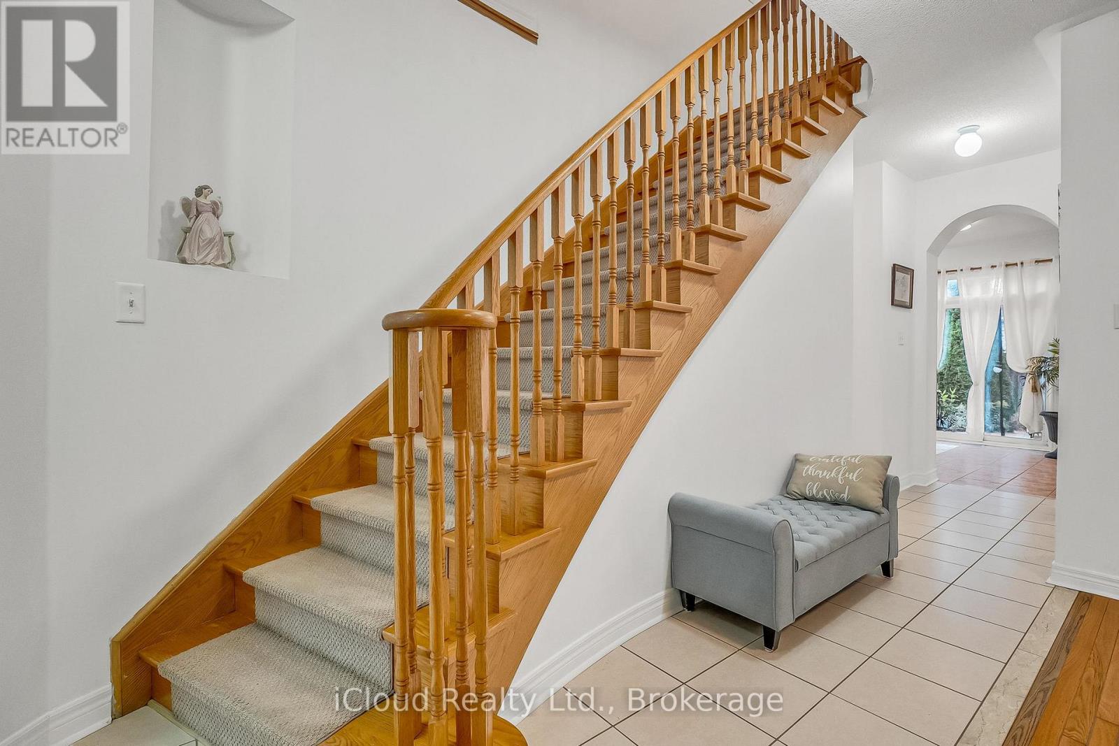 18 Daiseyfield Crescent, Vaughan, Ontario  L4H 2T9 - Photo 10 - N12492608