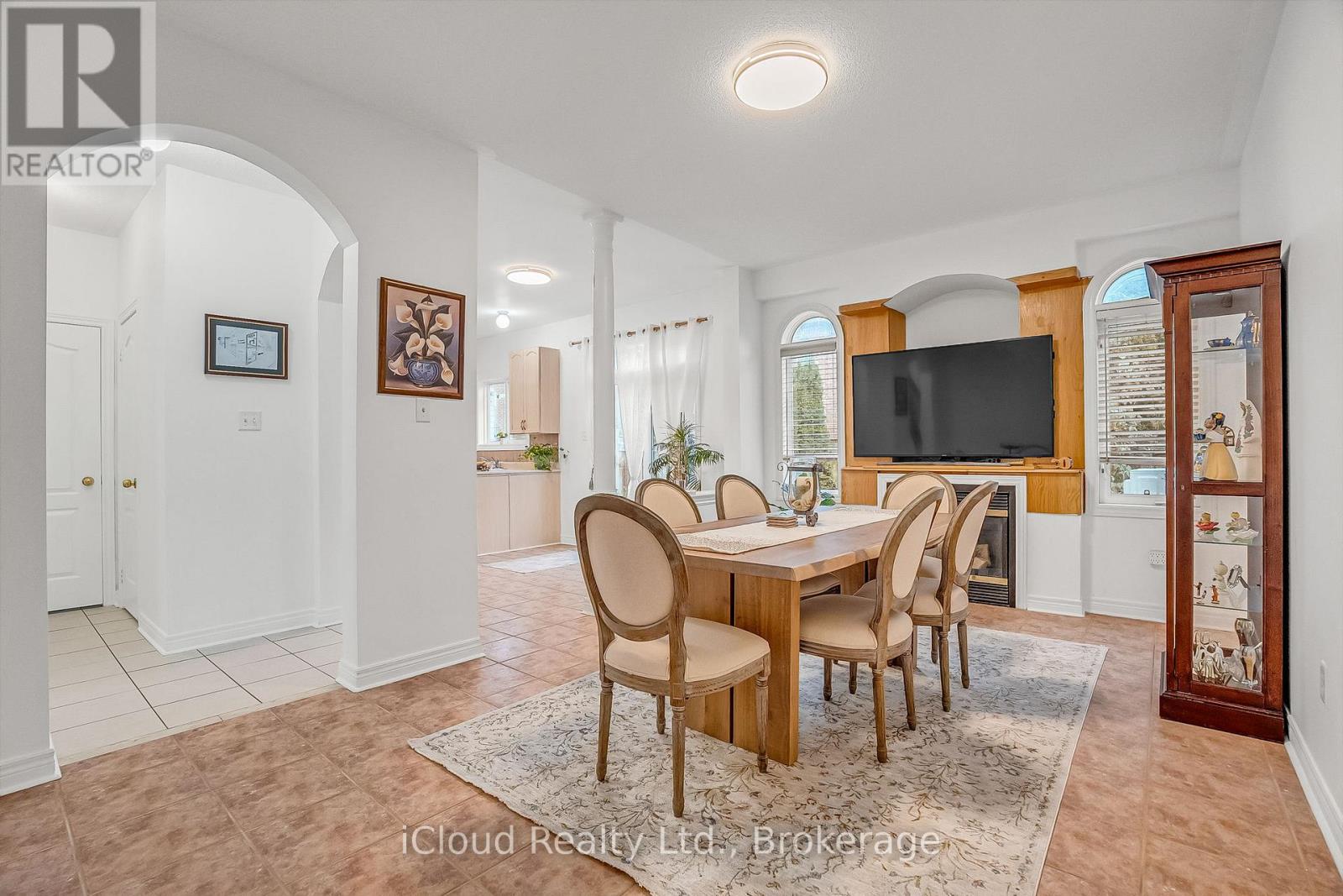 18 Daiseyfield Crescent, Vaughan, Ontario  L4H 2T9 - Photo 11 - N12492608