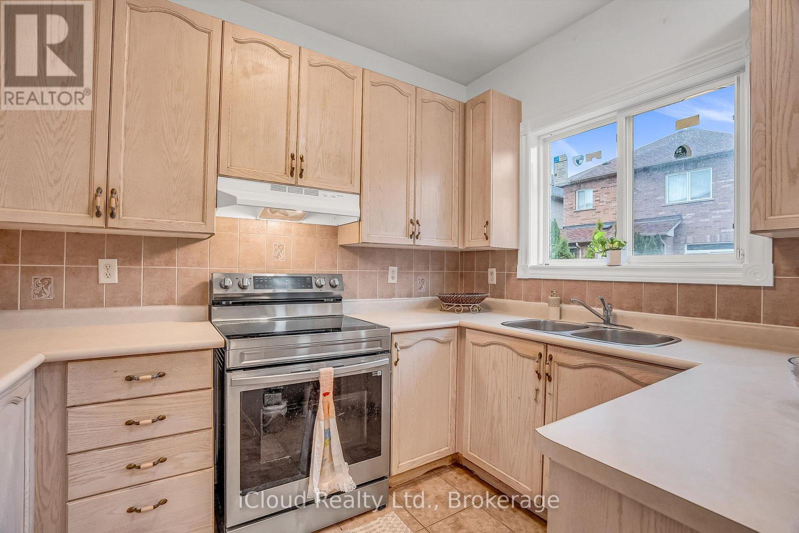 18 Daiseyfield Crescent, Vaughan, Ontario  L4H 2T9 - Photo 16 - N12492608