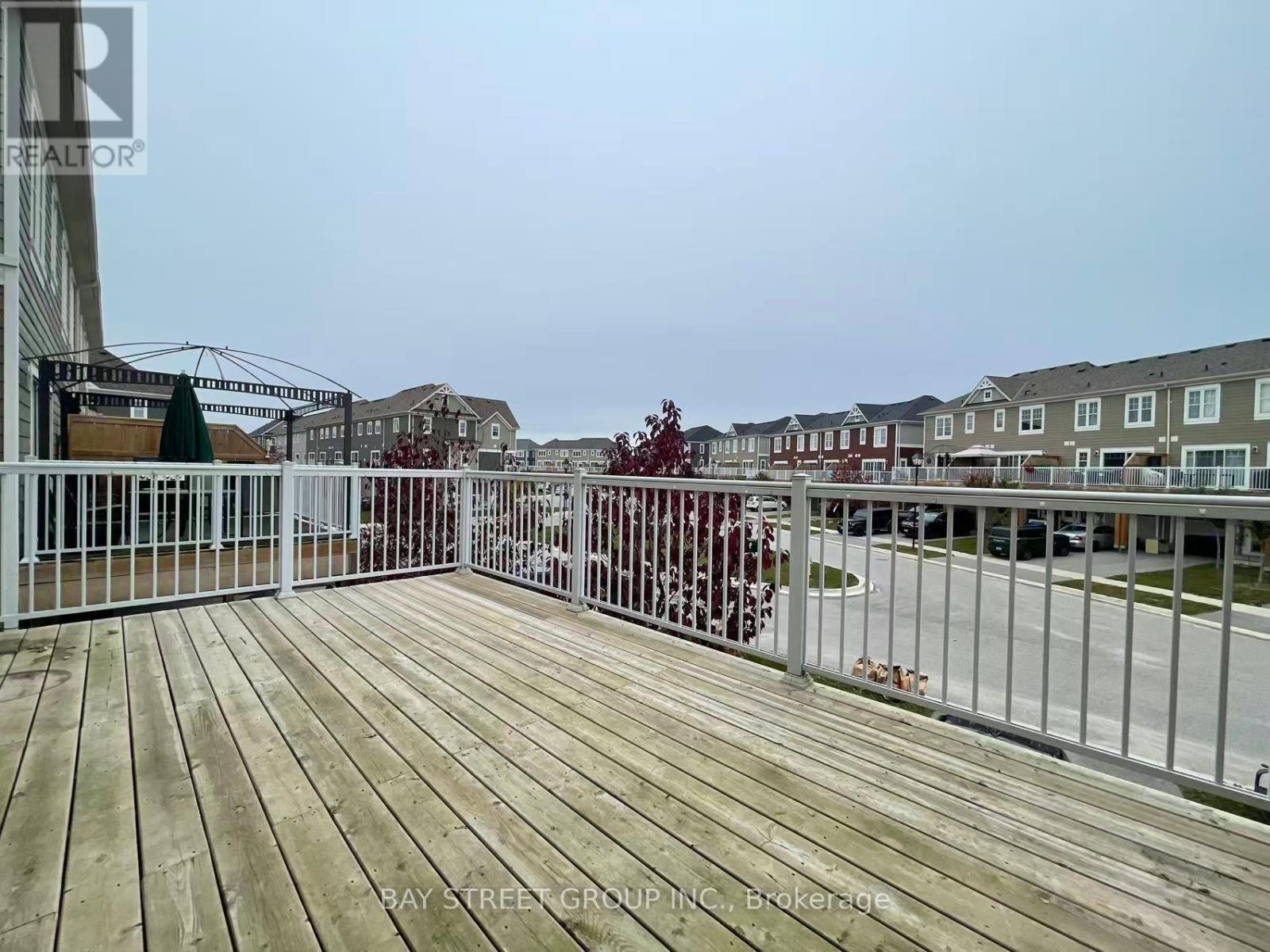 53 Shelburne Avenue, Wasaga Beach, Ontario  L9Z 0J4 - Photo 16 - S12484477