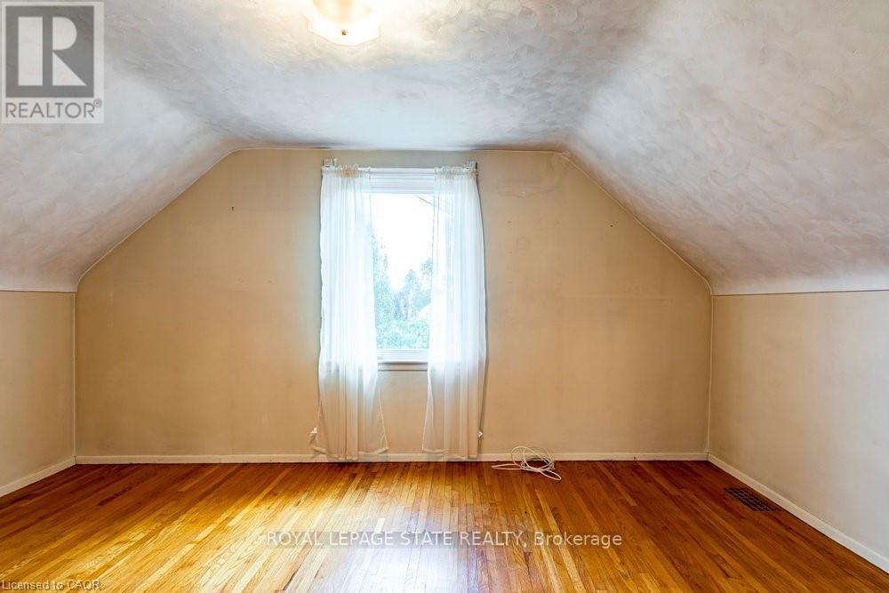 8 Sylvia Crescent, Hamilton, Ontario  L8K 2A9 - Photo 25 - X12492850