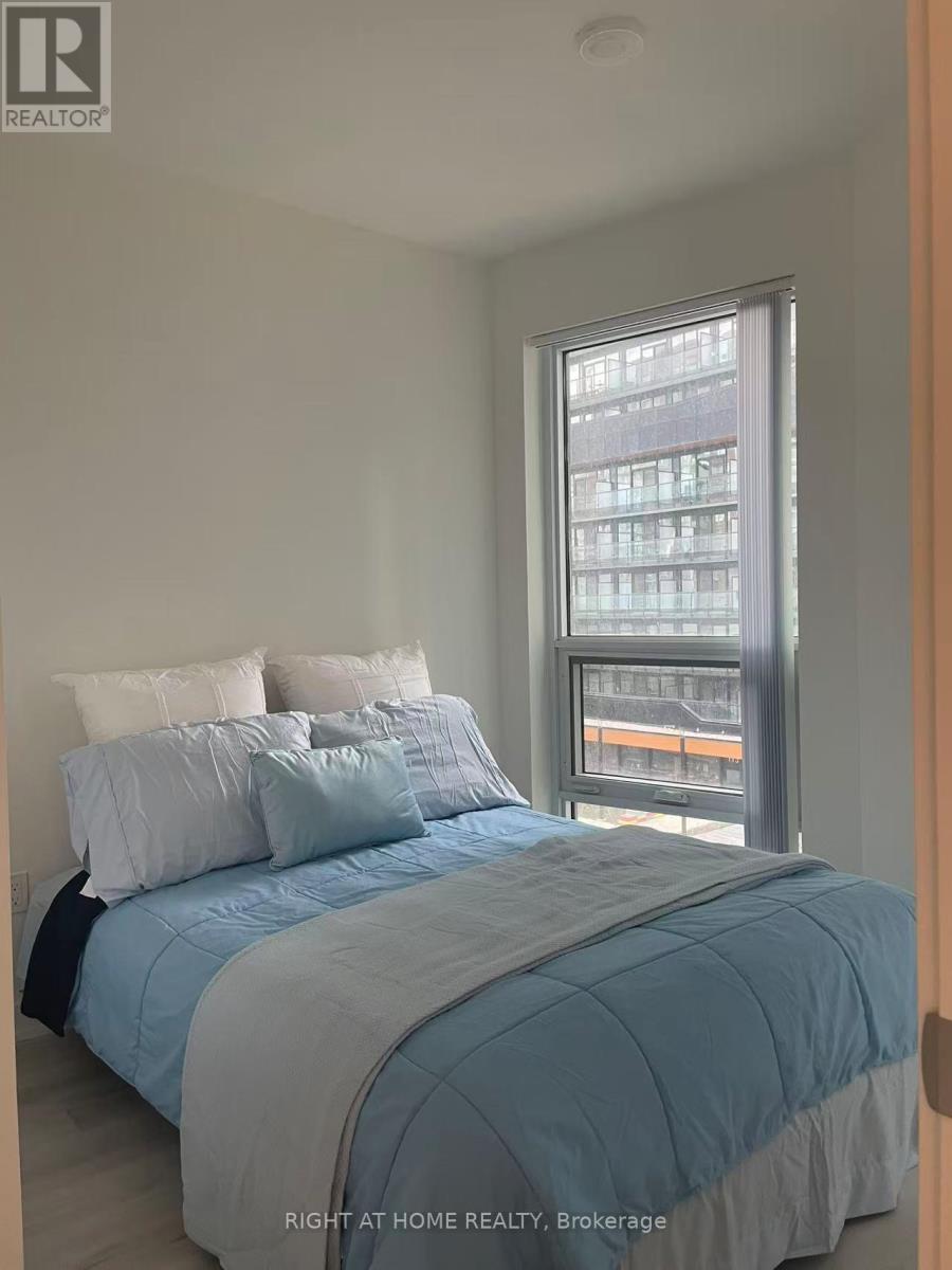 303 - 110 Broadway Avenue, Toronto (Mount Pleasant West), Ontario  M4P 1V7 - Photo 14 - C12480621