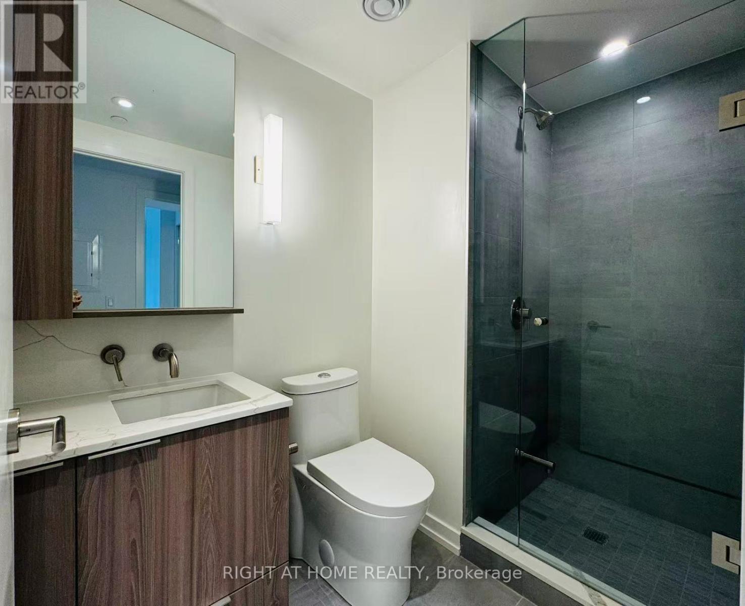 303 - 110 Broadway Avenue, Toronto (Mount Pleasant West), Ontario  M4P 1V7 - Photo 18 - C12480621