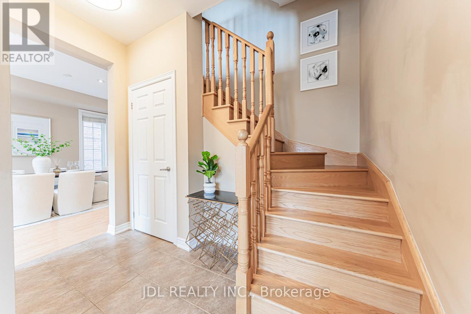 14 Duncan Road, Markham, Ontario  L6B 0T4 - Photo 6 - N12489368