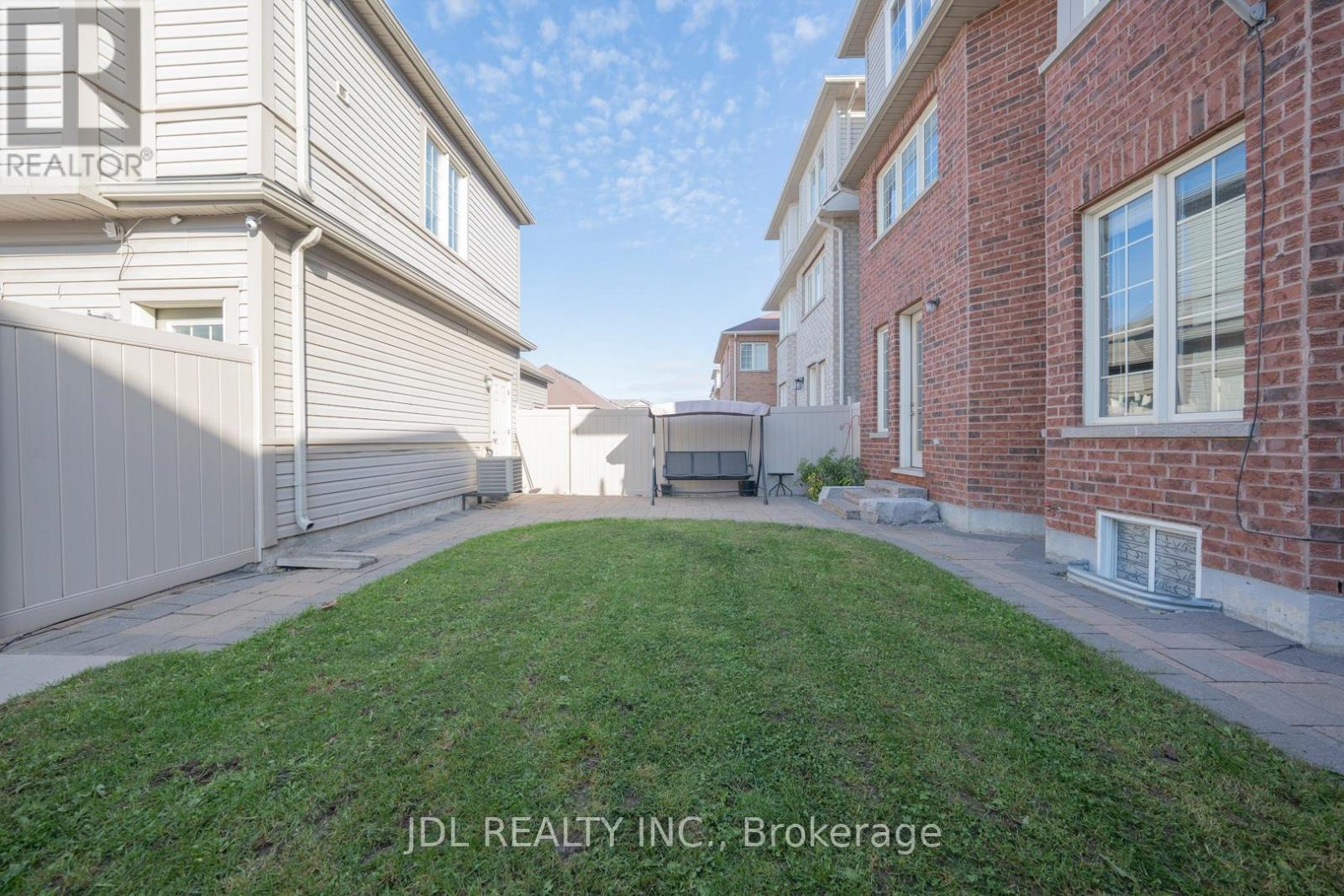 14 Duncan Road, Markham, Ontario  L6B 0T4 - Photo 35 - N12489368