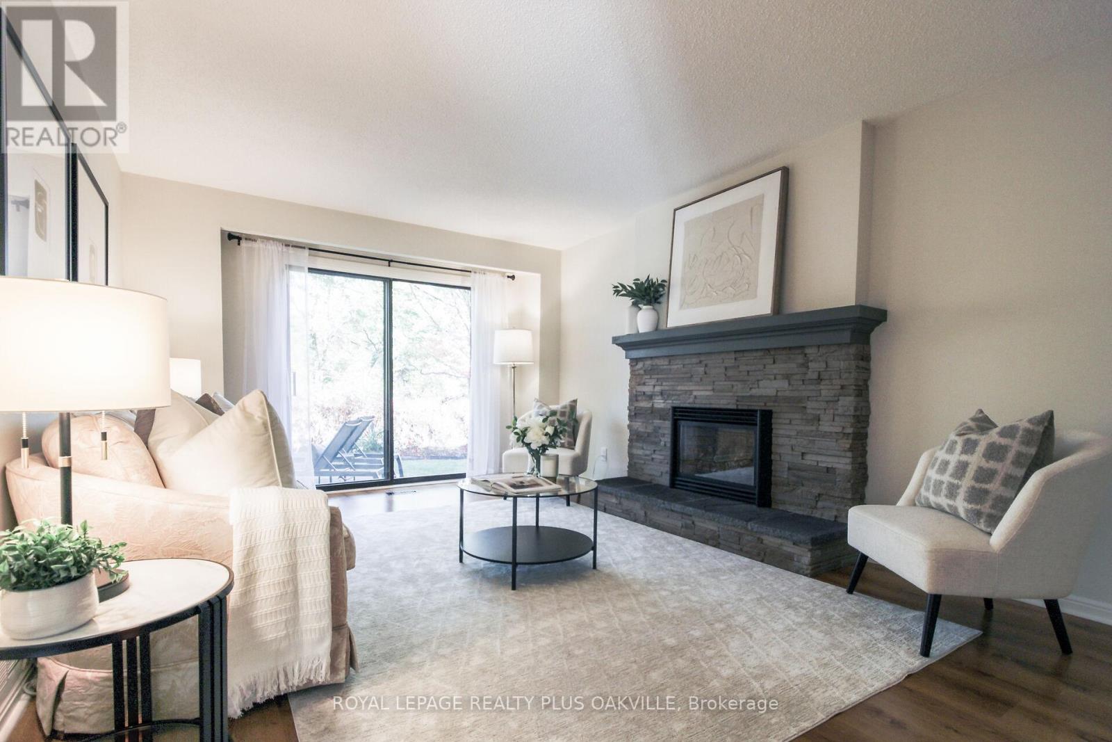 1303 Henley Place, Oakville, Ontario L6H 2W1 - Photo 19 - W12468215