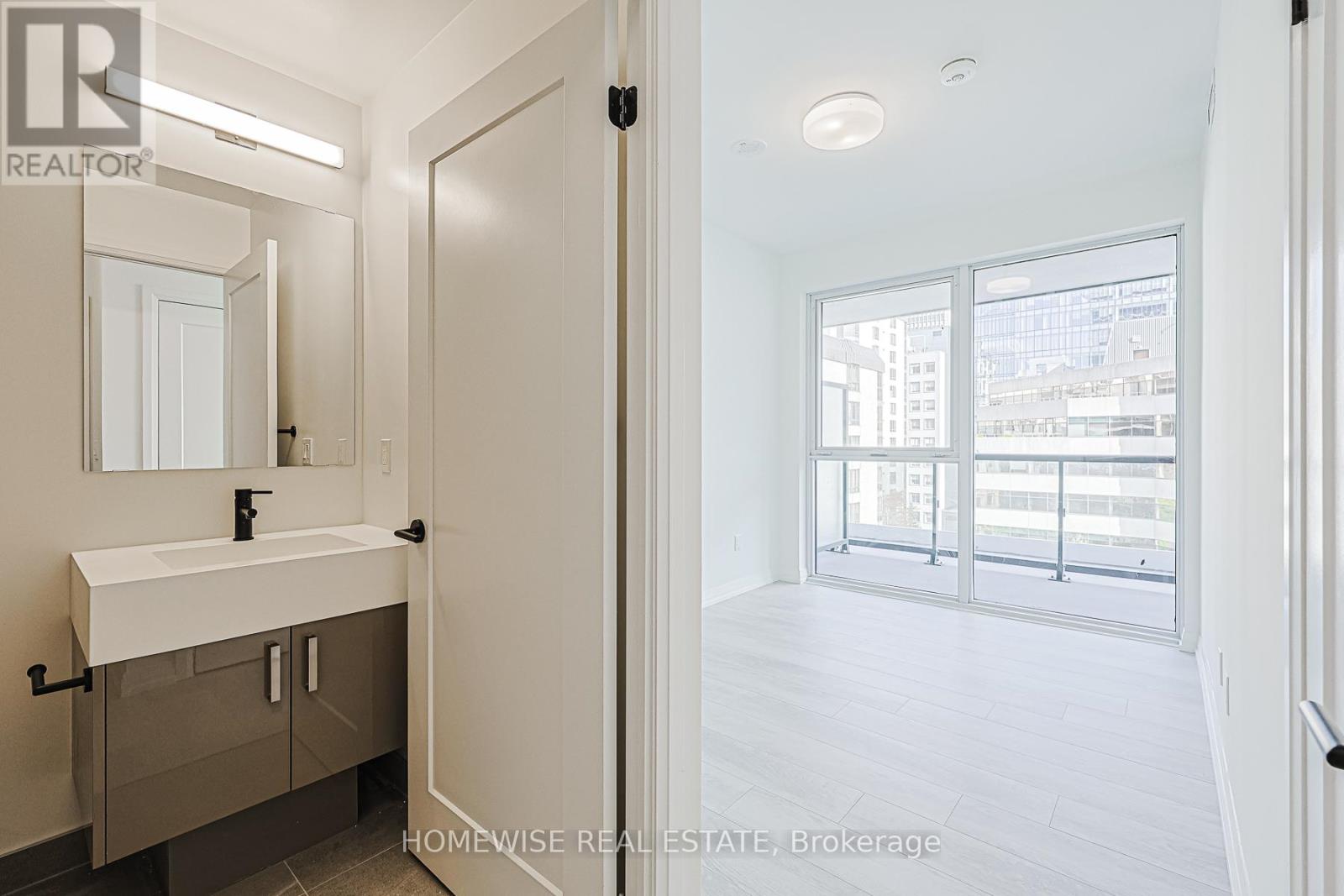 604 - 280 Dundas Street W, Toronto, Ontario  M5T 0E3 - Photo 12 - C12492944