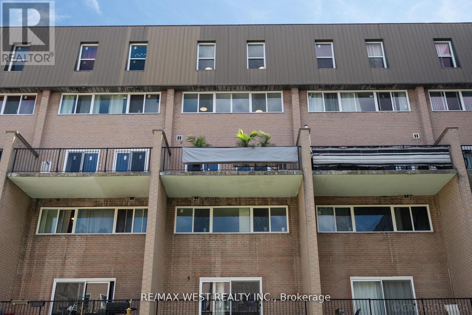 236 - 165 Cherokee Boulevard N, Toronto, Ontario  M2J 4T7 - Photo 3 - C12492962