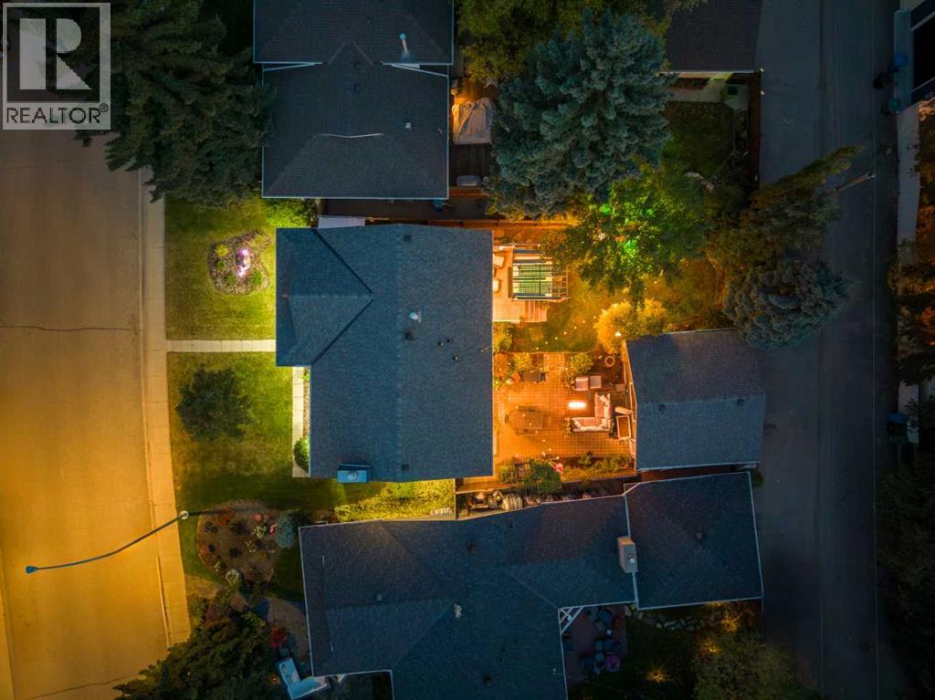 196 Lake Adams Crescent Se, Calgary, Alberta  T2J 3N3 - Photo 33 - A2260005