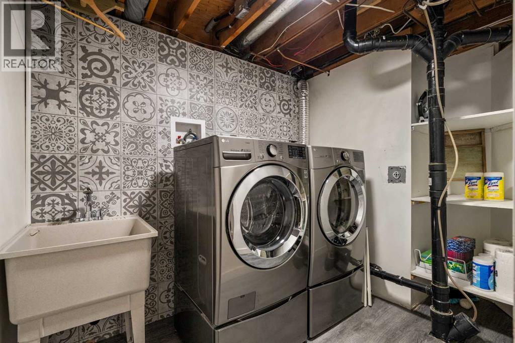 196 Lake Adams Crescent Se, Calgary, Alberta  T2J 3N3 - Photo 31 - A2260005