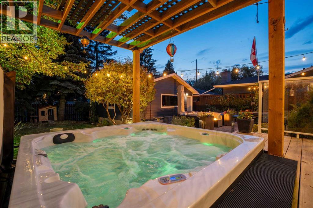 196 Lake Adams Crescent Se, Calgary, Alberta  T2J 3N3 - Photo 40 - A2260005