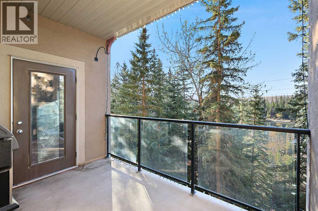 332, 10 Discovery Ridge Close Sw, Calgary, Alberta  T3H 5X3 - Photo 2 - A2262293