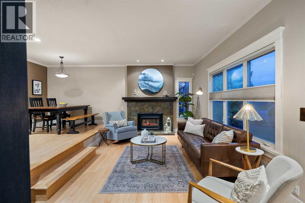 196 Lake Adams Crescent Se, Calgary, Alberta  T2J 3N3 - Photo 3 - A2260005