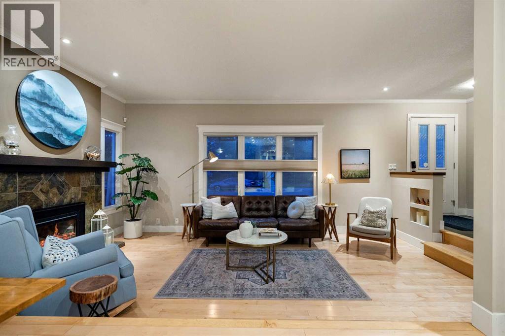 196 Lake Adams Crescent Se, Calgary, Alberta  T2J 3N3 - Photo 2 - A2260005