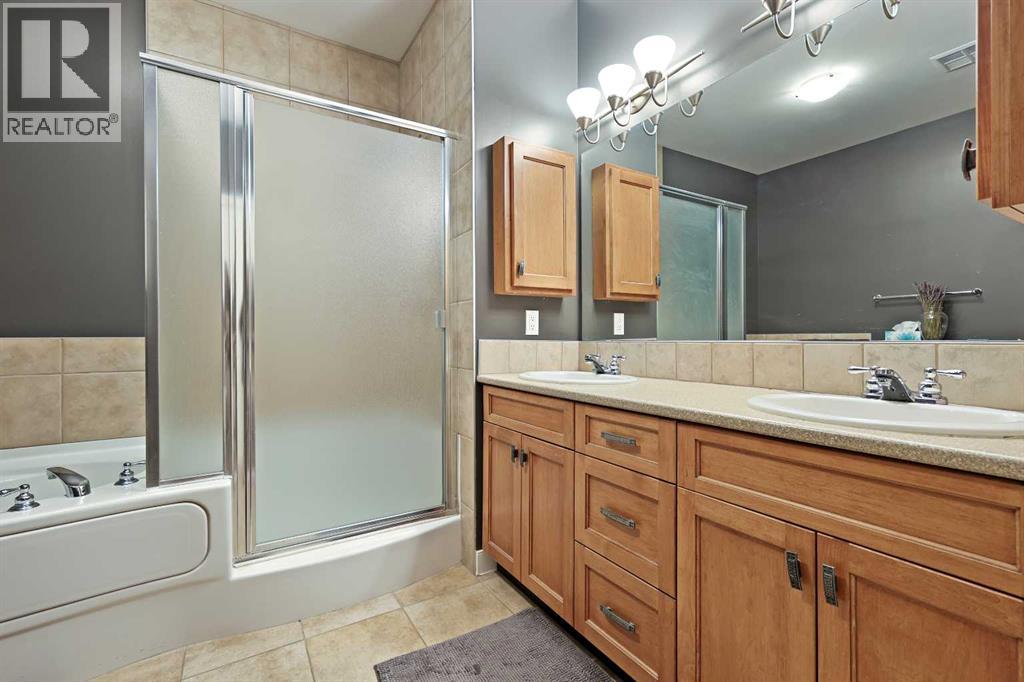 332, 10 Discovery Ridge Close Sw, Calgary, Alberta  T3H 5X3 - Photo 19 - A2262293