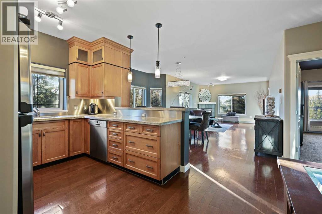 332, 10 Discovery Ridge Close Sw, Calgary, Alberta  T3H 5X3 - Photo 9 - A2262293