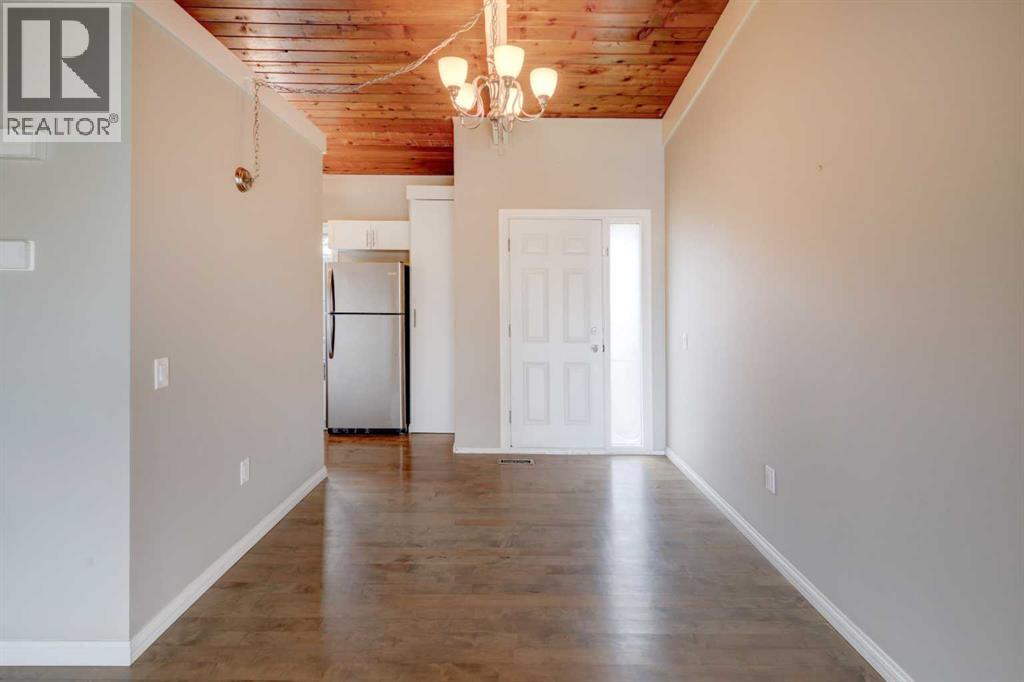 531 Sabrina Road Sw, Calgary, Alberta  T2W 1Y7 - Photo 10 - A2263330