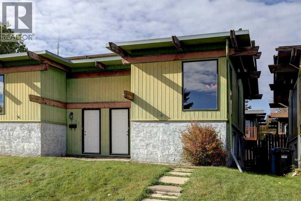 531 Sabrina Road Sw, Calgary, Alberta  T2W 1Y7 - Photo 1 - A2263330