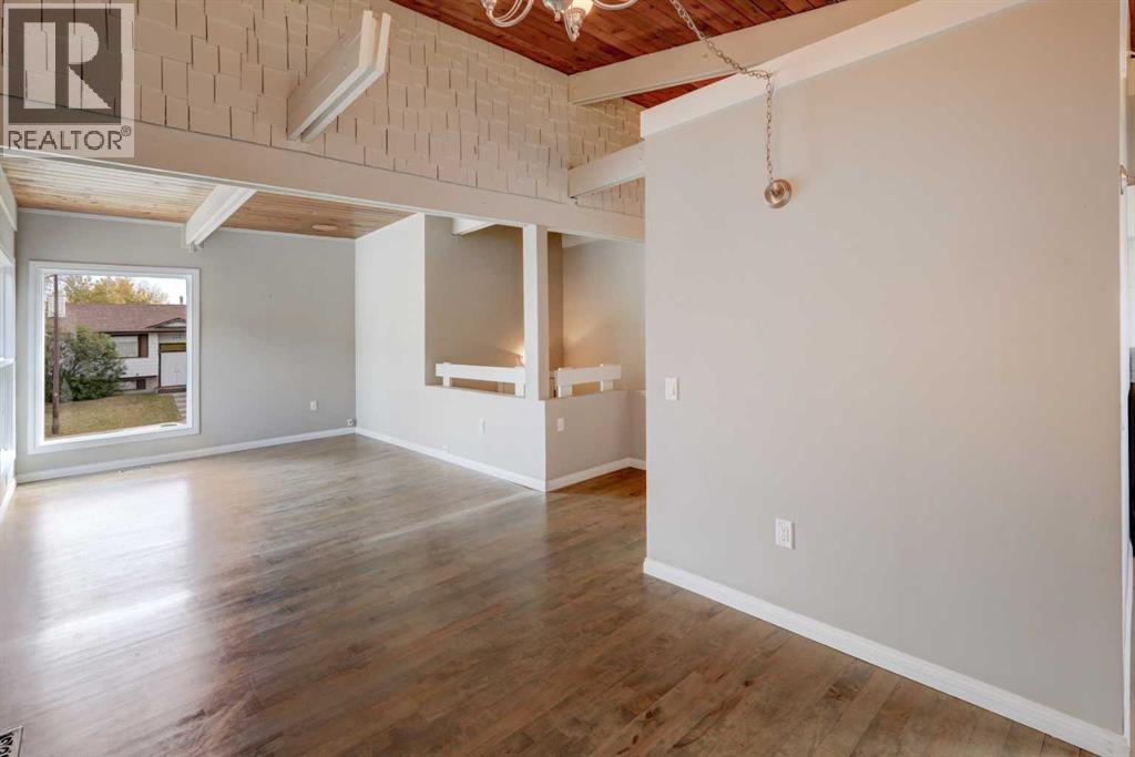 531 Sabrina Road Sw, Calgary, Alberta  T2W 1Y7 - Photo 13 - A2263330