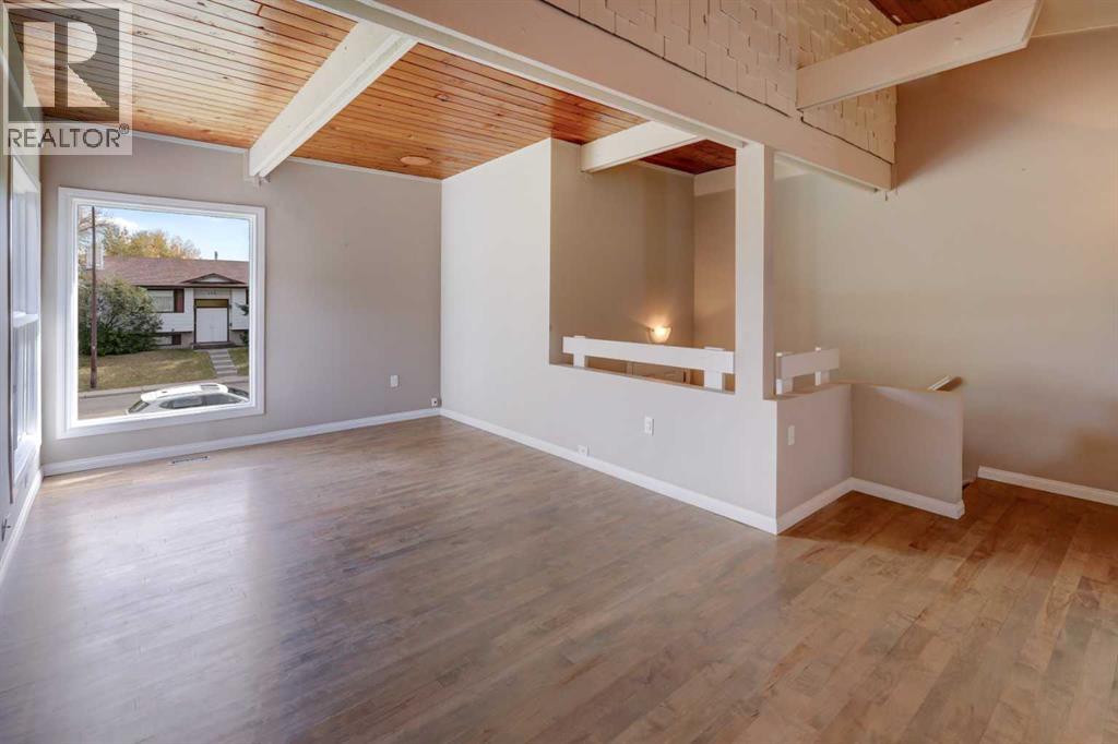 531 Sabrina Road Sw, Calgary, Alberta  T2W 1Y7 - Photo 7 - A2263330