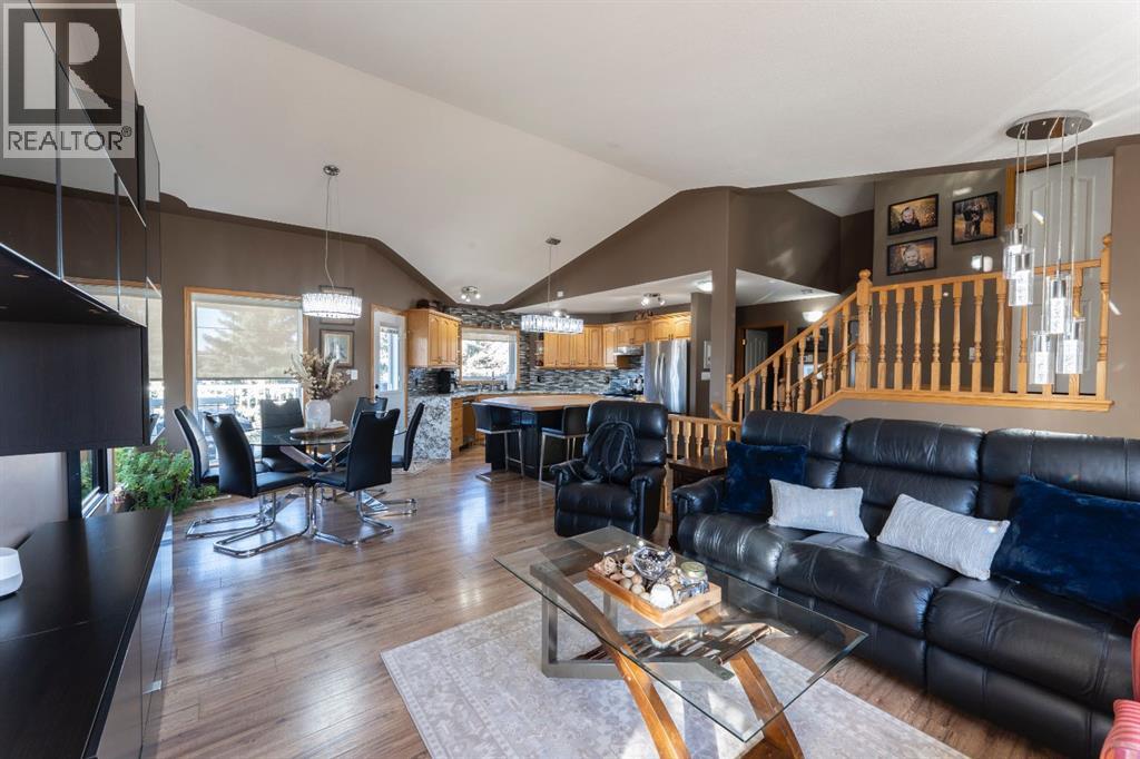 14 Riviera Drive, Lacombe, Alberta  T4L 2H6 - Photo 3 - A2267638