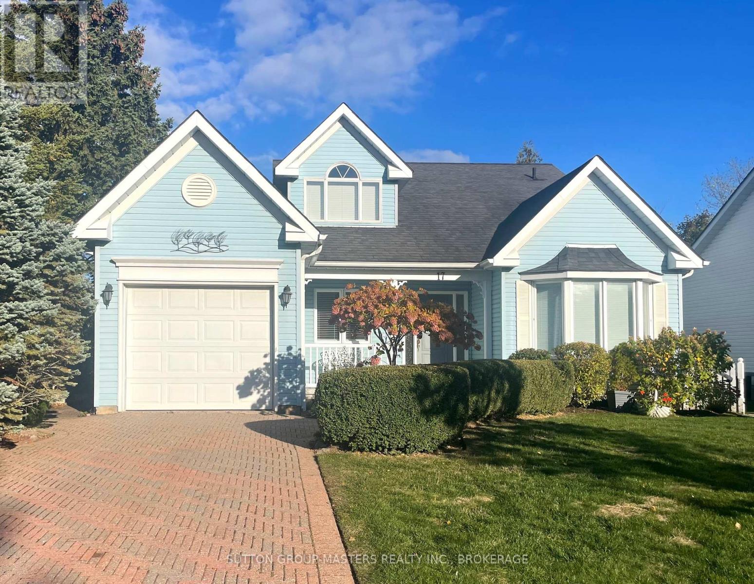 COUNTRY CL - 17 COUNTRY CLUB DRIVE, Loyalist, Ontario