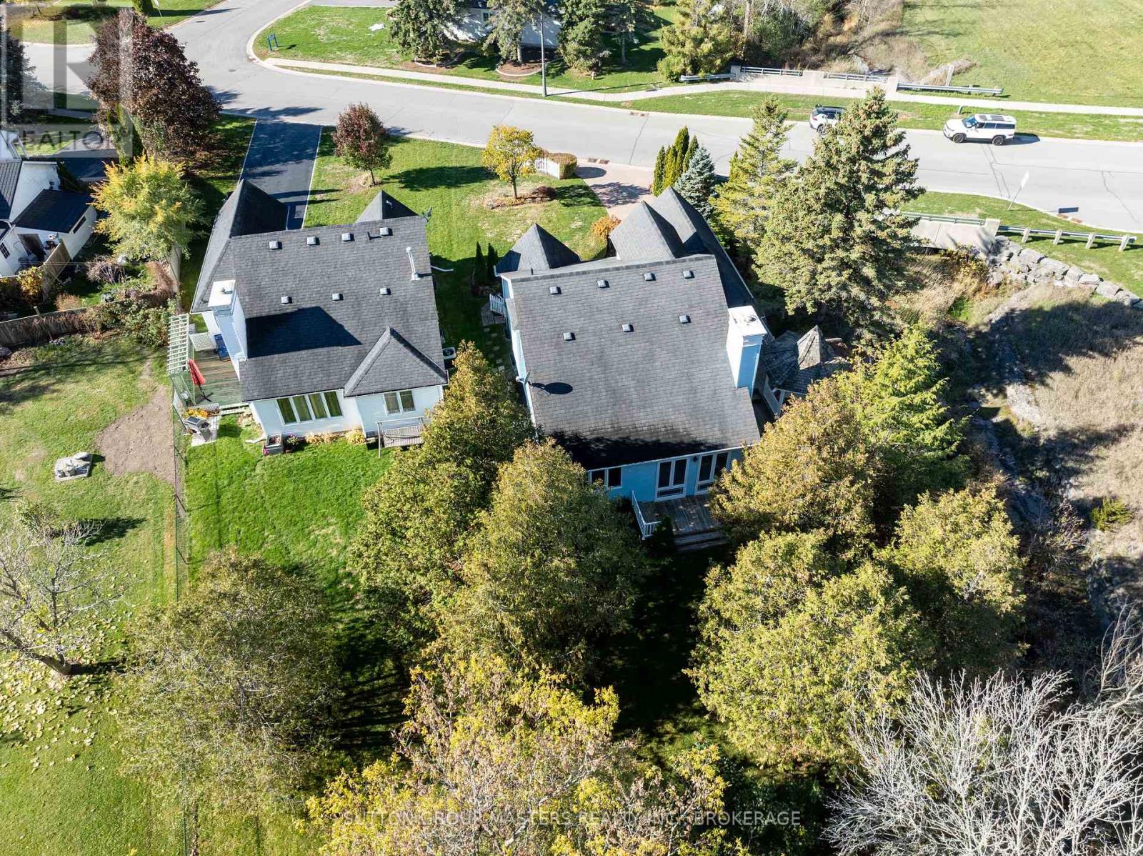 Country Cl - 17 Country Club Drive, Loyalist, Ontario  K0H 1G0 - Photo 3 - X12493126